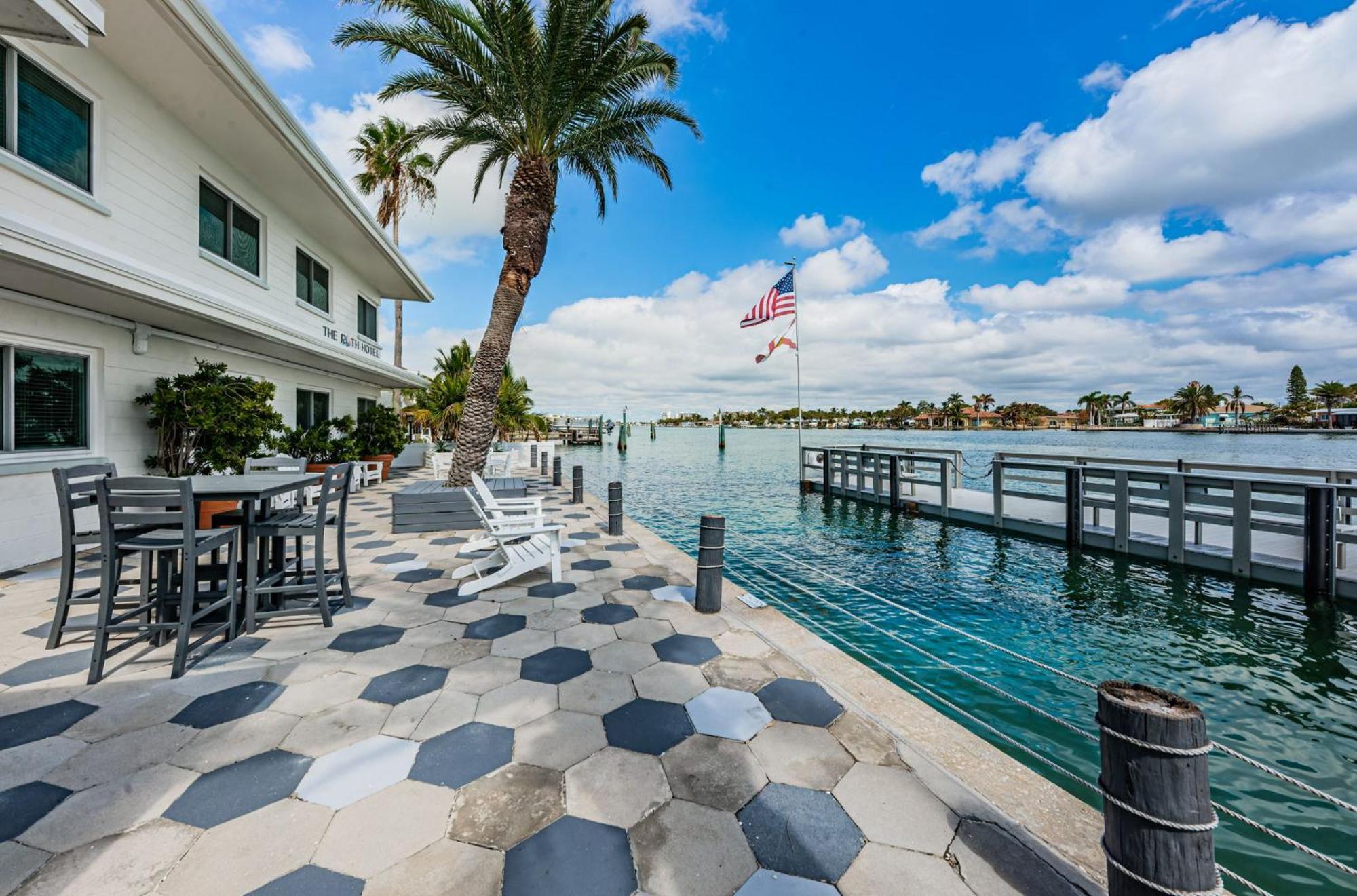 The Roth Hotel, Treasure Island, Florida St. Pete Beach Exterior photo